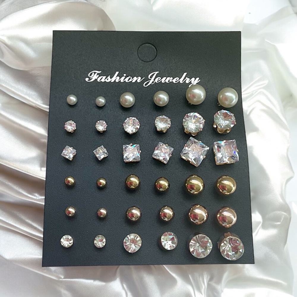 Assorted Fold Stud Earrings - Set Of 20 - image 1